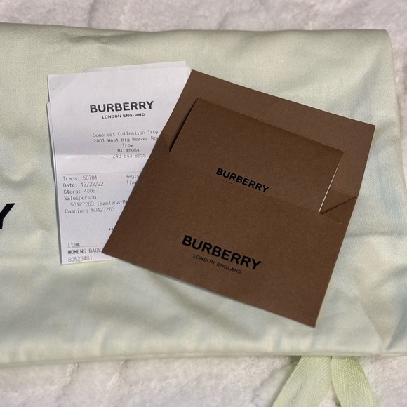 Burberry Brown and White Envelope Set - Picture 3 of 3
